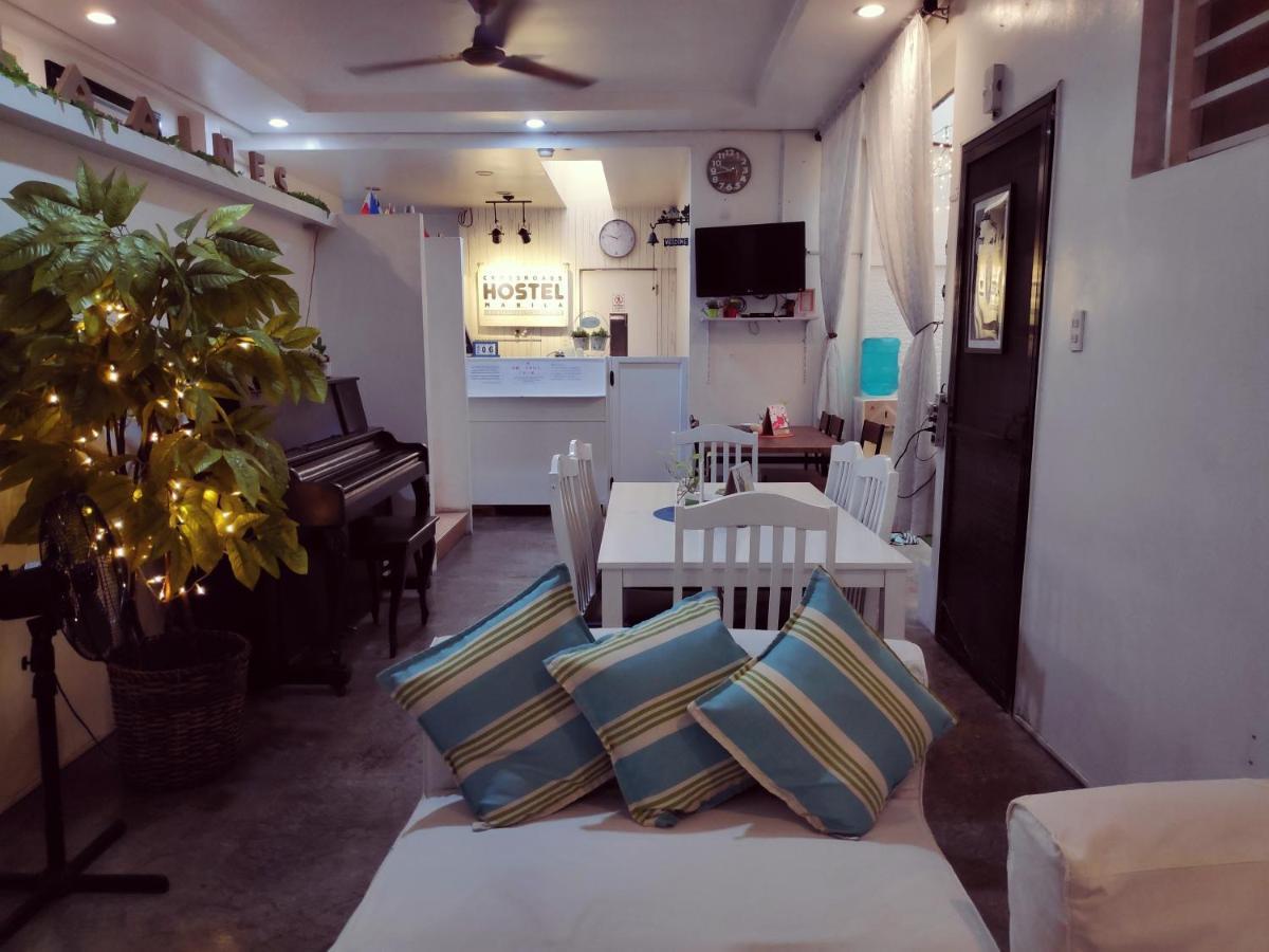 Crossroads Hostel Manila Mandaluyong Dış mekan fotoğraf