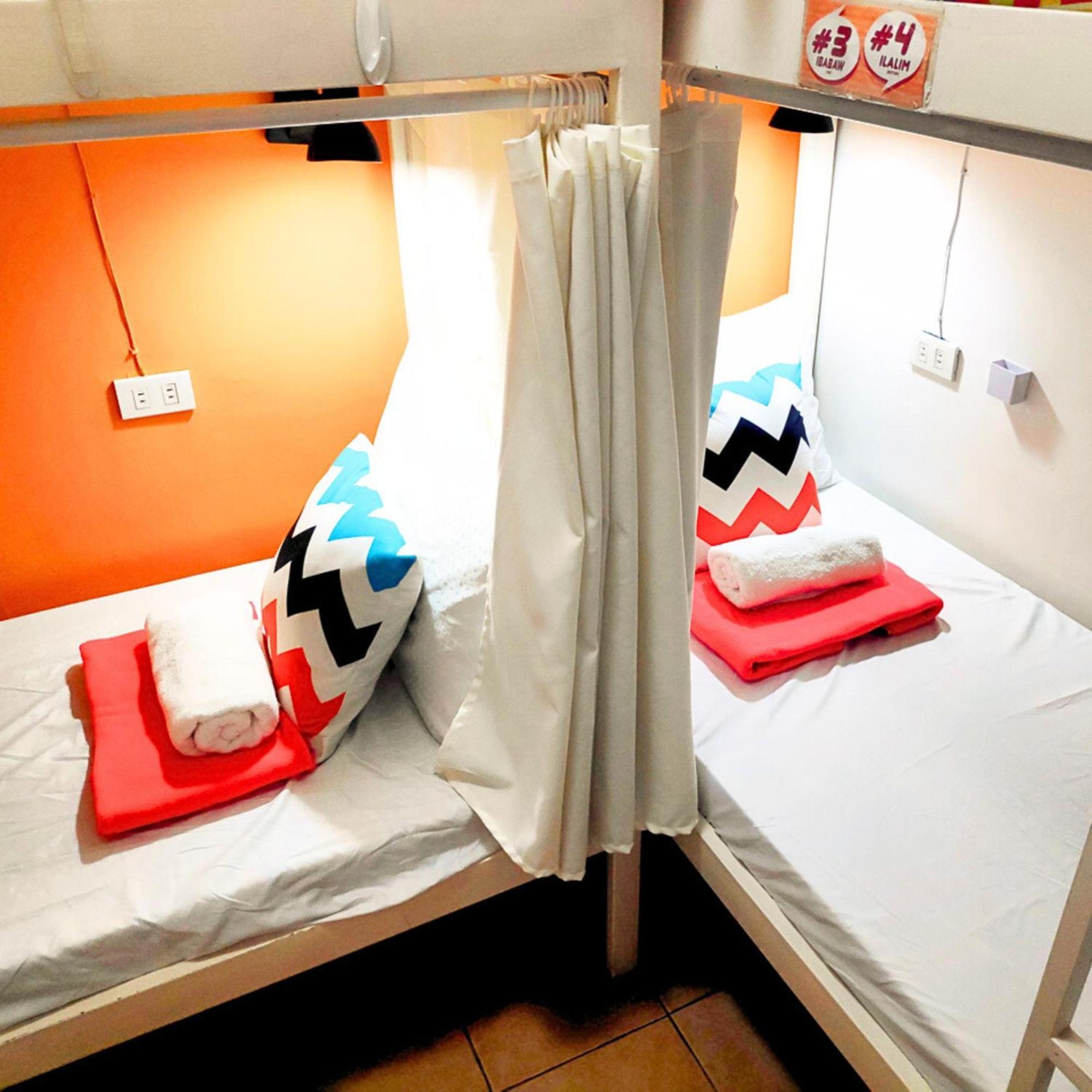 Crossroads Hostel Manila Mandaluyong Dış mekan fotoğraf
